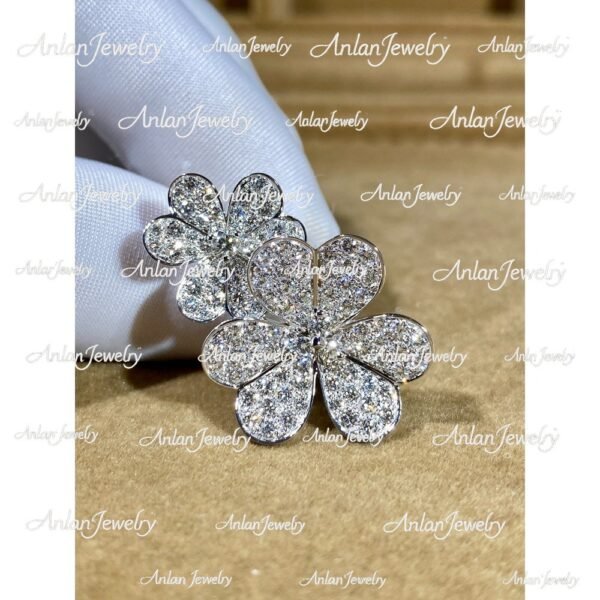 van cleef & arpels diamond pave two motif flower ring